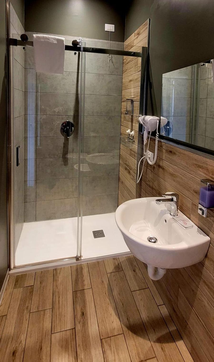 Al Binario Brescia Hotel Екстериор снимка