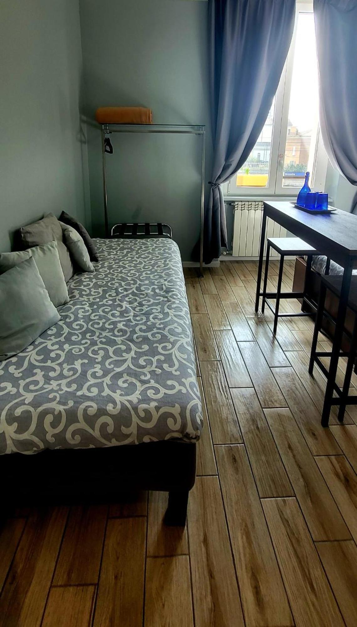 Al Binario Brescia Hotel Екстериор снимка